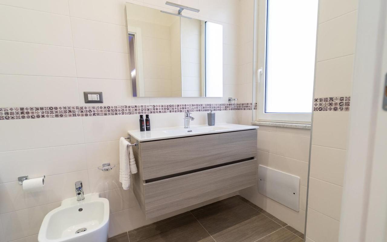 Intimity Luxury Rooms 쿠알리아노 외부 사진